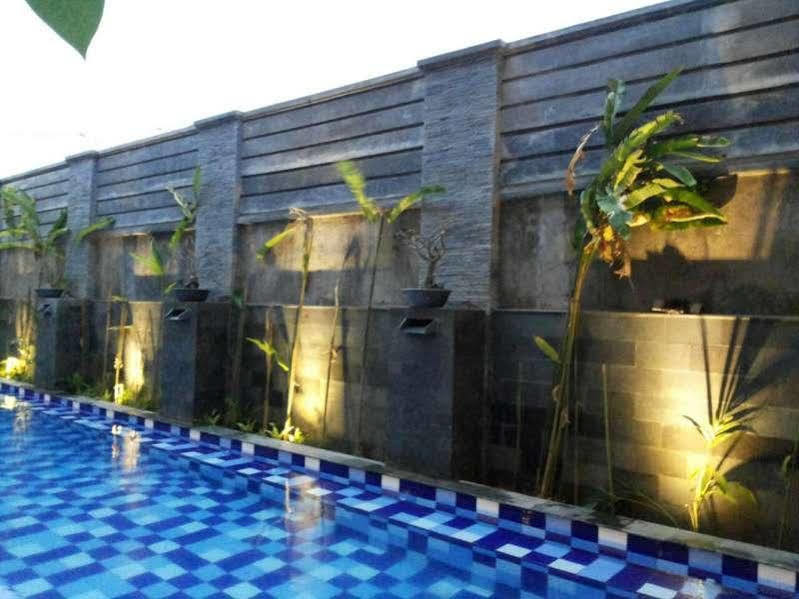 Holiday Beach Inn Пангандаран Экстерьер фото